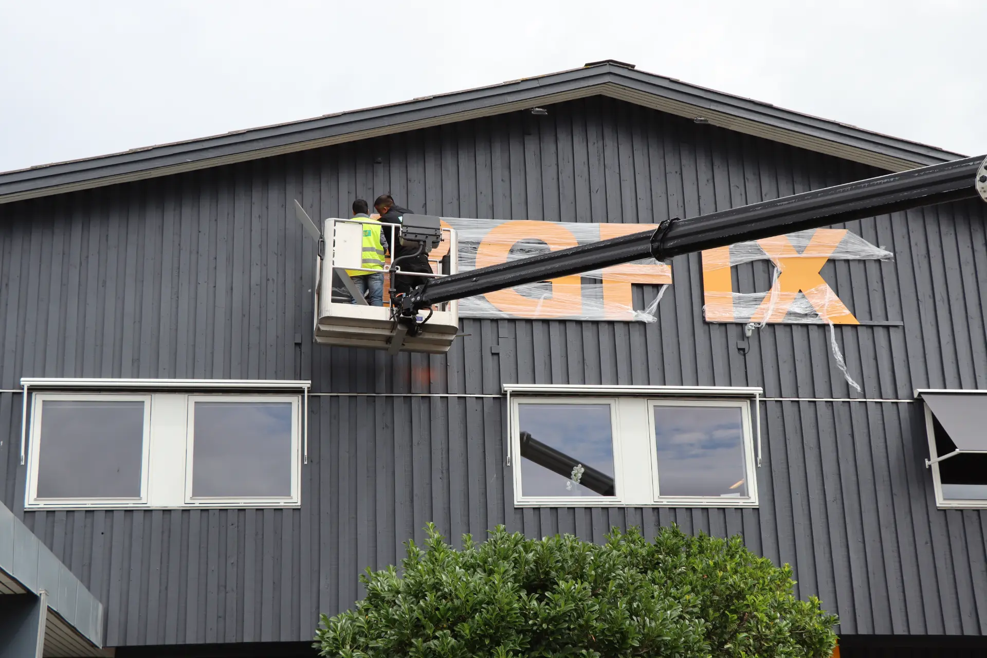 BGFIX — Facade & wayfinding — billede 2