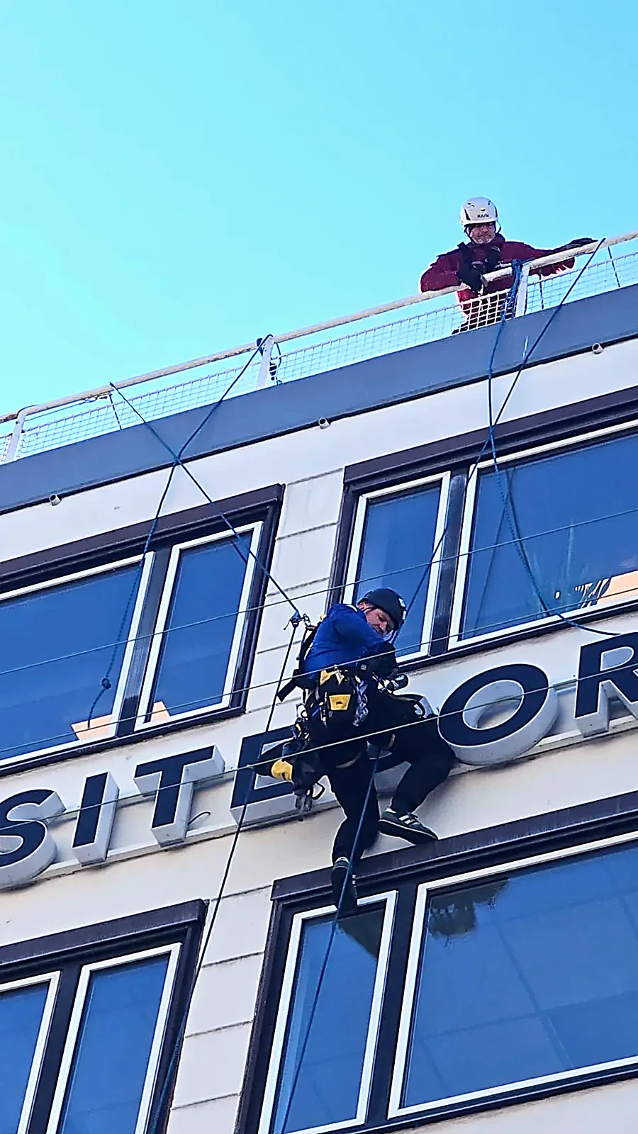 Sitecore — Demontering af facadeskilt — billede 2
