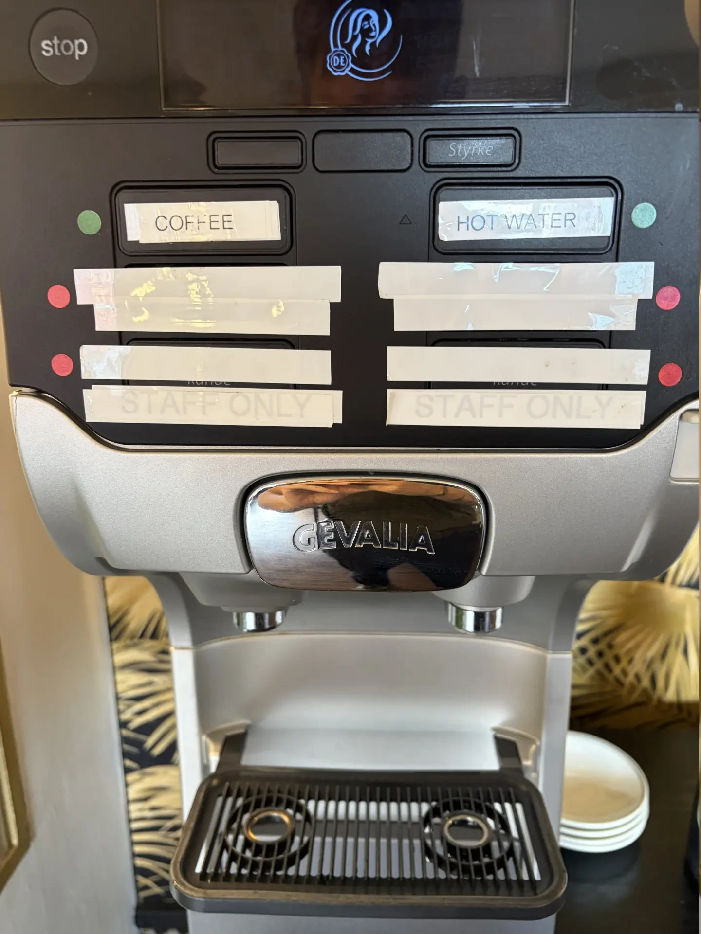 Hotel Astoria — Art-deco-folie på kaffemaskiner — billede 4