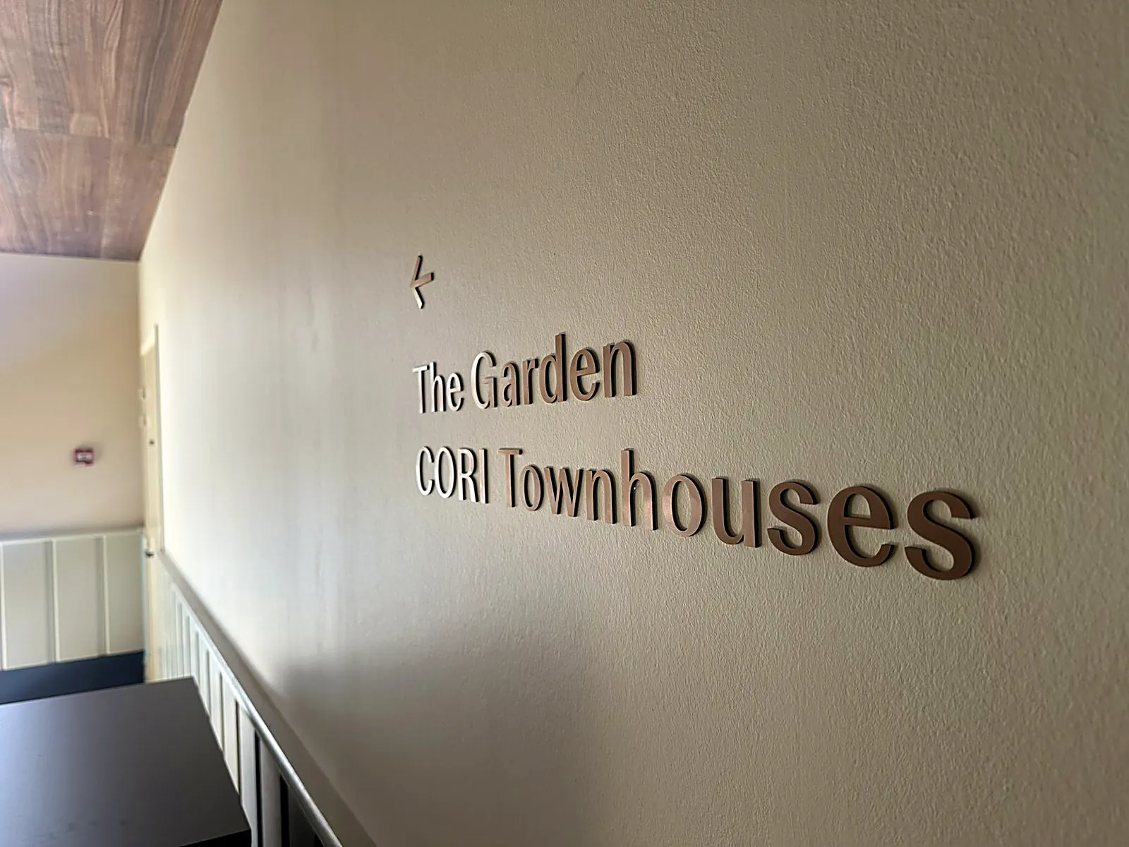 CORI Hornbæk Hotel — indvendig skiltning i stueetagen — billede 17
